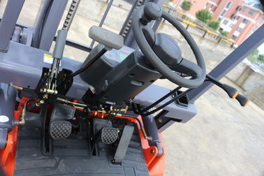3.5 Ton Rough Terrian Forklift Diesel Engine 1070mm Fork Length 6000mm Max Lifting Height